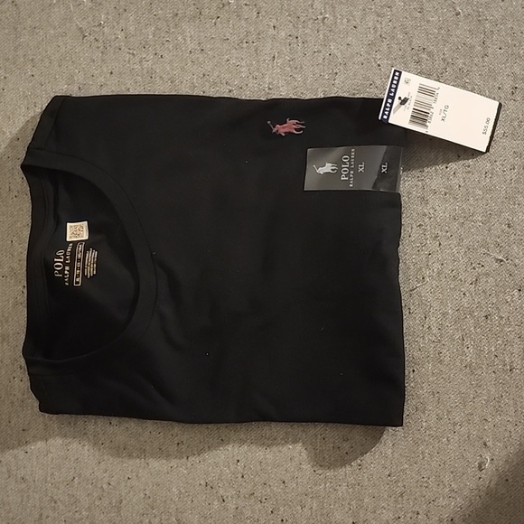 Polo shirt brand new with the tag - Picture 2 of 3